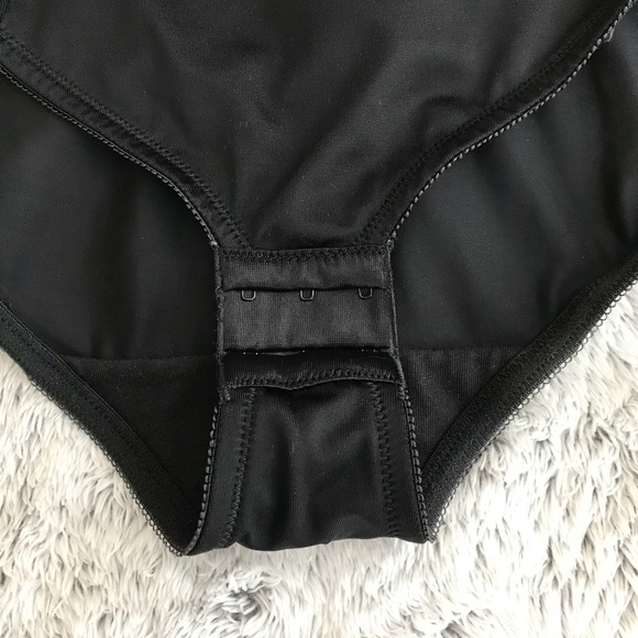 NWOT - Black Underwire Lace Bodysuit - Picture 8 of 8